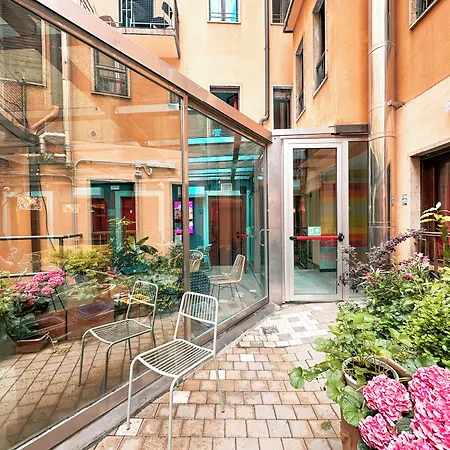 Duomo Hostel Milan